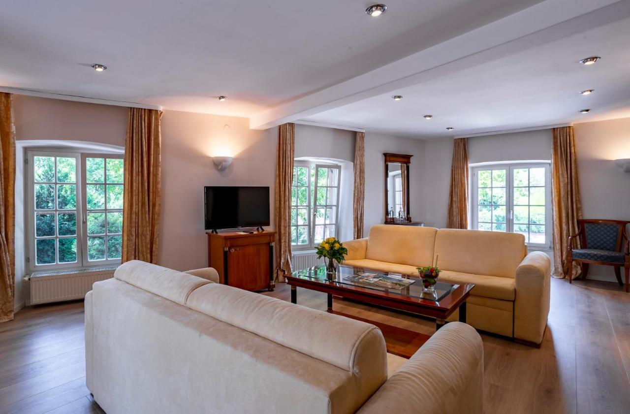 Hotel Schloss 에데스하임 외부 사진