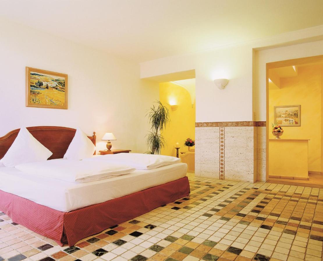 Hotel Schloss 에데스하임 객실 사진